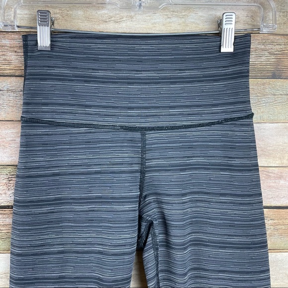 Lululemon Deep Coal Cyber Stripe High Times Leggings Size 2 - Picture 3 of 8